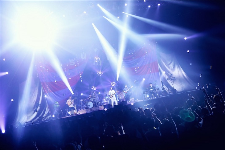 sumika、自身最大規模のツアー完遂！キミスイ・タイアップ曲シングル＆ライブハウスツアー発表！
