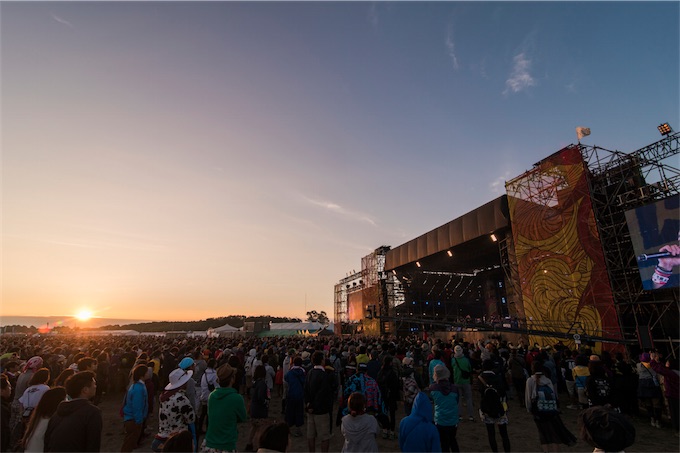 国内最大級の野外オールナイトロックフェスティバル「RISING SUN ROCK FESTIVAL 2016 in EZO」の模様をスカパー！で放送決定！