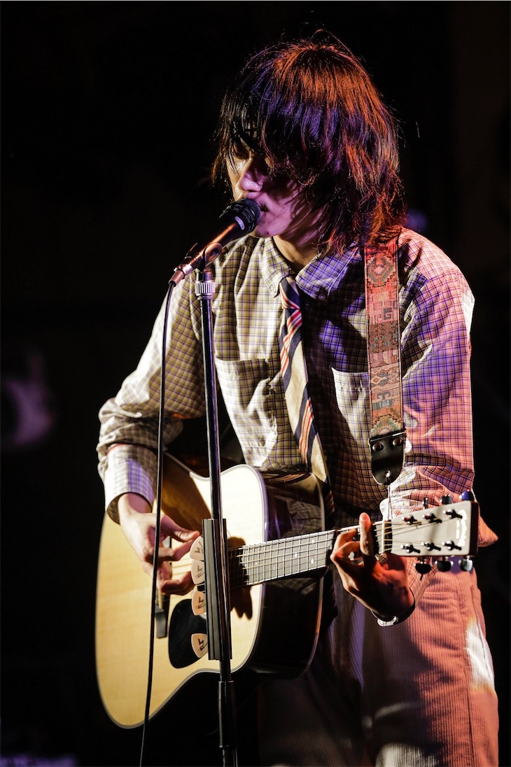 菅田将暉、超満員の渋谷クラブクアトロでツアーファイナル！ROCKIN'ON JAPAN最新号に初登場！