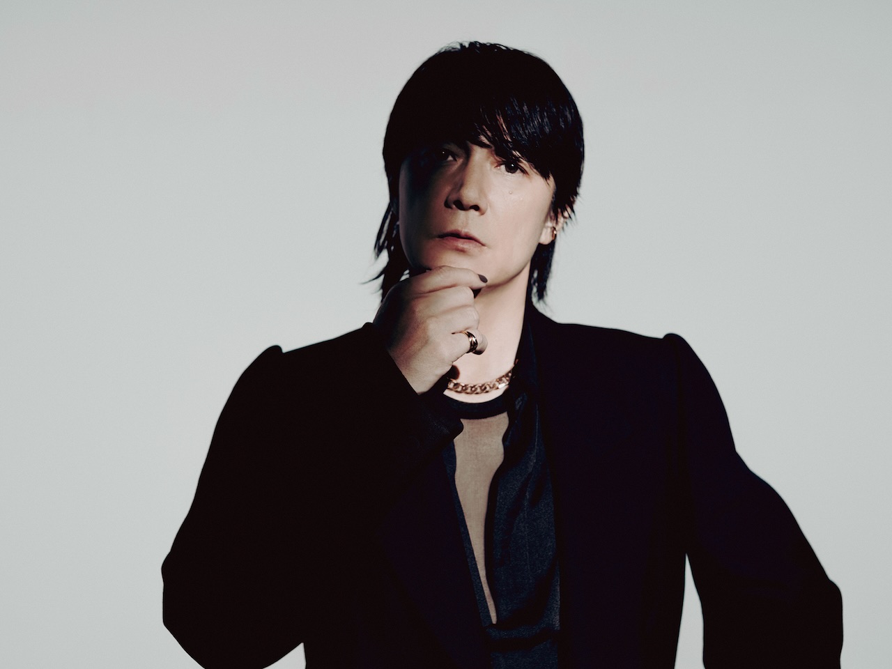 福山雅治、最新シングル「龍」イメージヴィジュアル＆インスパイアムービー（Short ver.）公開！