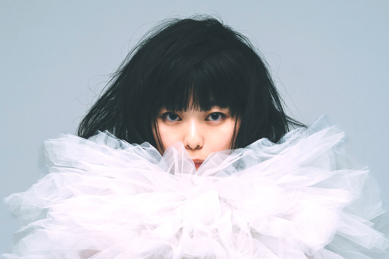 Kaco、"愛すること"の形の変化をテーマにした3ヶ月連続配信リリース第3弾「frisson」をリリース！