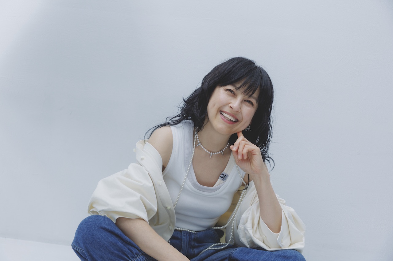 岸谷香、9年ぶりのシングルはミュージシャンシップ溢れるダンスナンバー！
