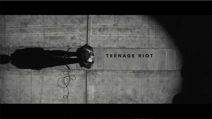 米津玄師、初のモノクロMV「TEENAGE RIOT」解禁！幕張公演でMV先行上映！