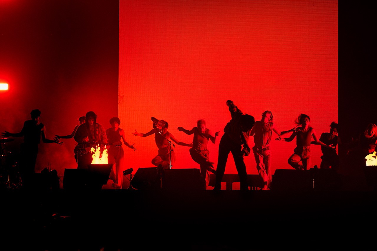 米津玄師「KICK BACK」ツアー最終日に常田大希とライブ共演「米津玄師2023 TOUR / 空想」開催決定！