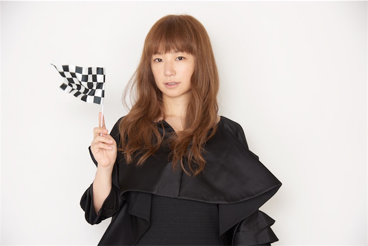 YUKI、シングル『フラッグを立てろ』最新ビジュアル公開！