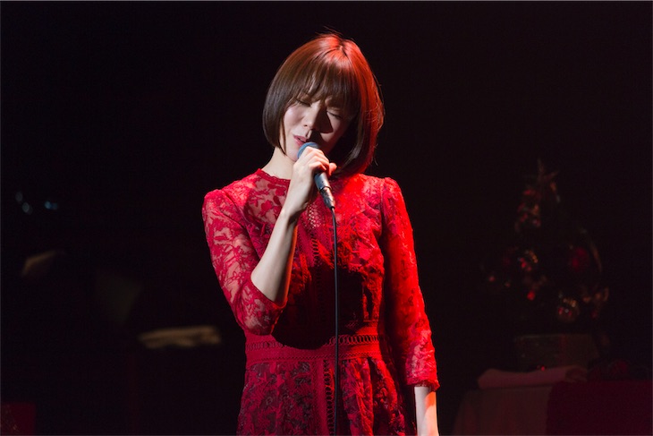 半崎美子、心震わす歌声で900名の観客に感動のクリスマスライブをプレゼント！