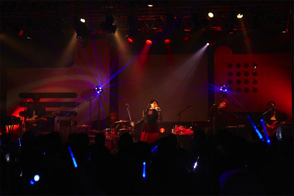 家入レオ 限定500名のファンとデビュー5周年をお祝い Popscene ポップシーン