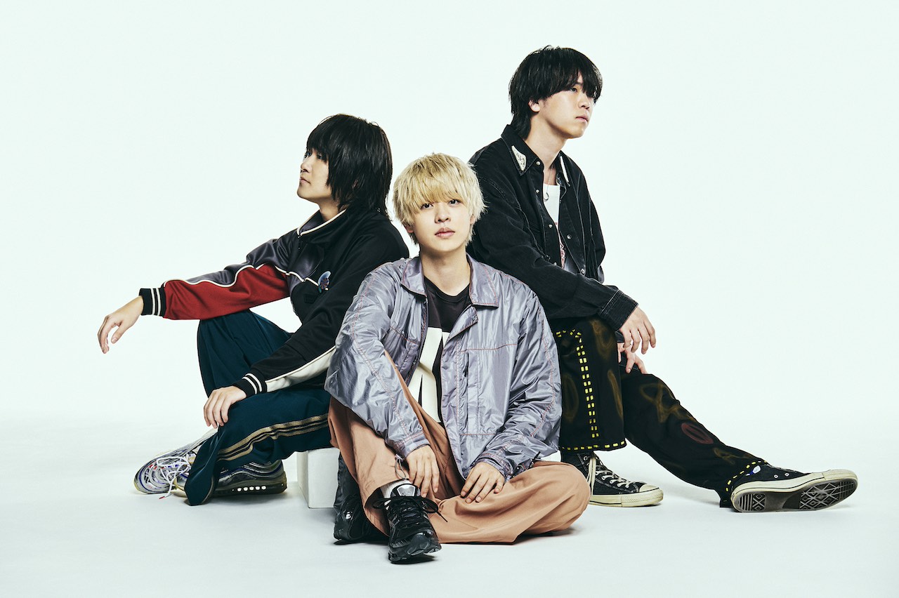 マルシィ、新アーティスト写真を公開！新曲「アイラブ」に合わせた夏仕様に一新！