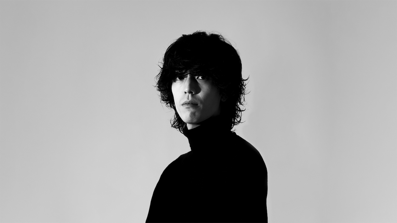 離婚伝説・松田歩「MIKAGE SHIN」26AWコレクションのルックモデルに初抜擢！