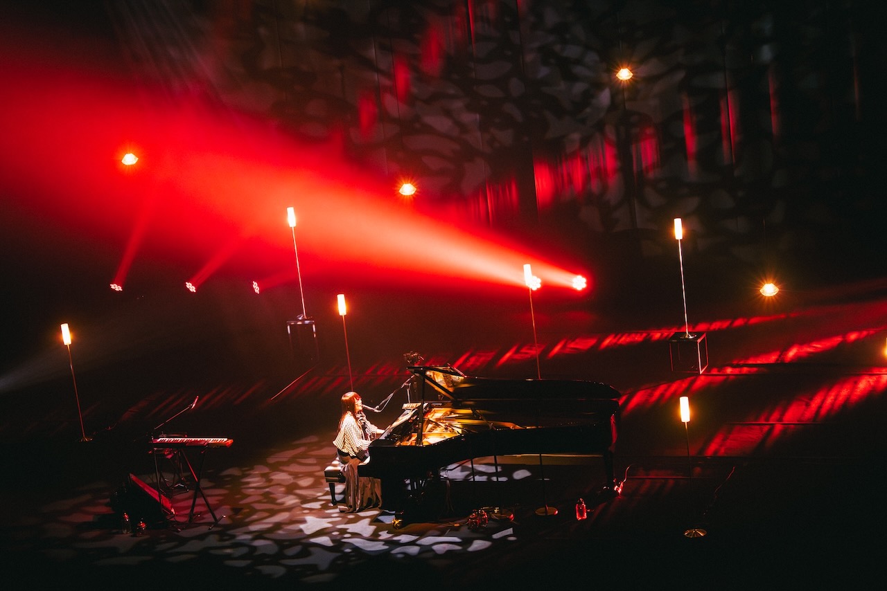 奥華子、全国22ヶ所の周年ツアー大盛況のうちに完走！「今年はアルバムを作ります！」