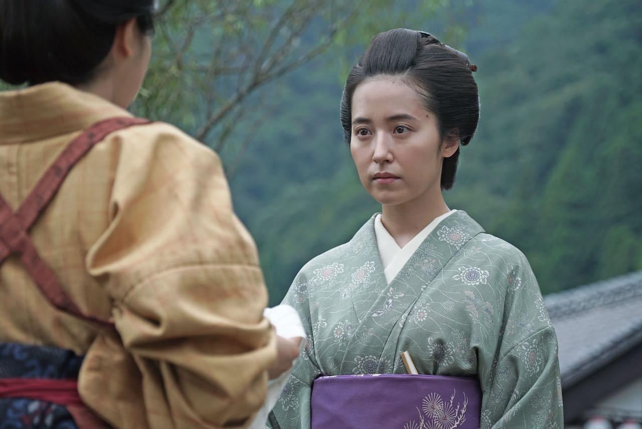 衛藤美彩、役衣装でのコメント映像が初公開！映画「みをつくし料理帖」