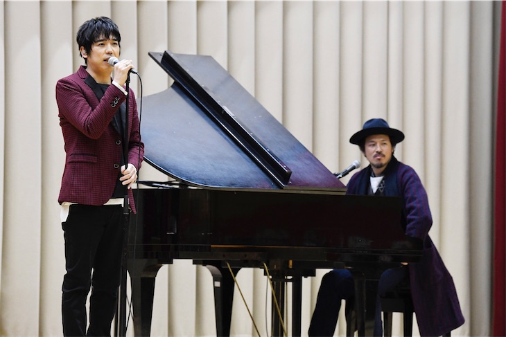 スキマスイッチ、上尾中学校三送会 歌でエールを送る！「未来花（ミライカ）」サプライズ歌唱！