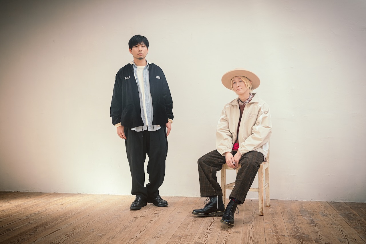 吉田山田、ナチュラルな新ビジュアル公開と共に新作EP『うちのはなし』から「ピース」MVを公開！