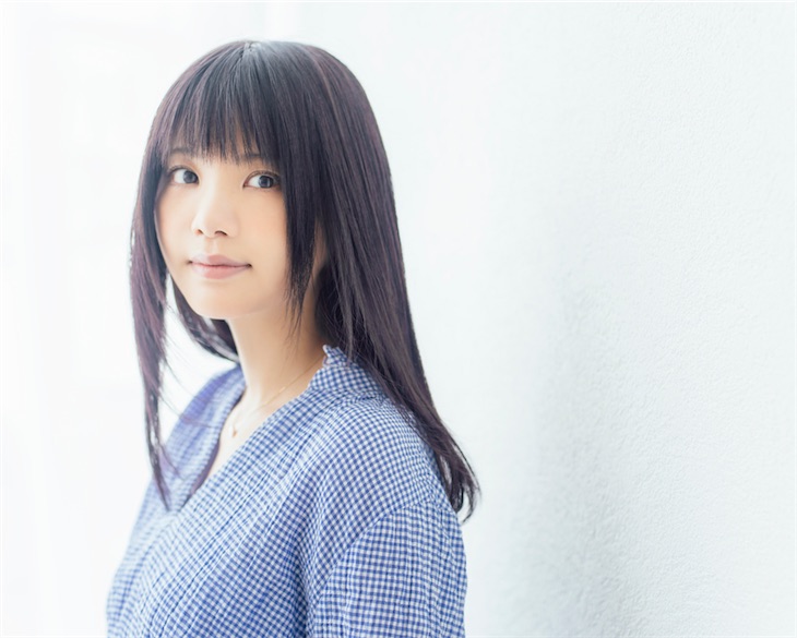 吉岡聖恵（いきものがかり）、ソロカヴァーアルバム『うたいろ』ジャケット写真公開！