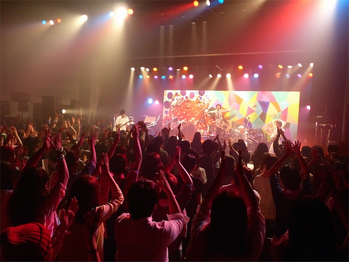 吉田山田、福岡にてスペシャルワンマンライブ「～福岡 クレイジーワンダーパレス～」開催決定！